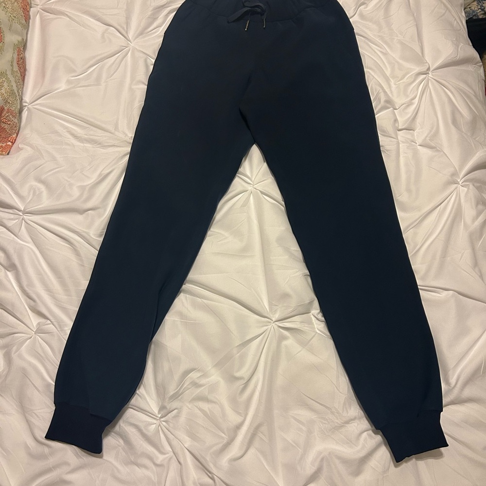 Lululemon Women’s Navy Joggers